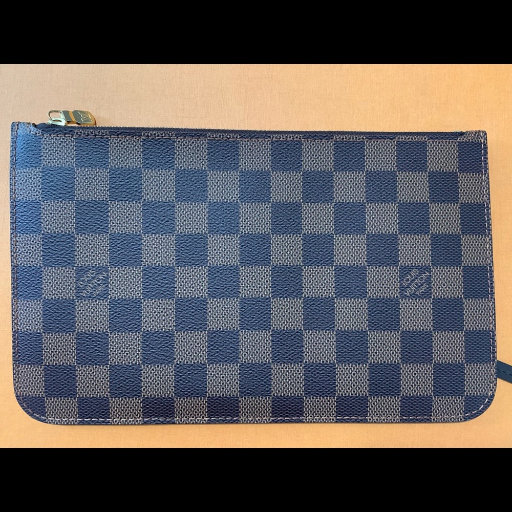 ❌Sold❌ Authentic Neverfull GM Pouch Damier Ebene